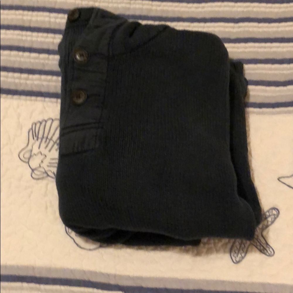Abercrombie & Fitch sweater